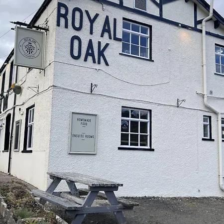 The Royal Oak Hotel *